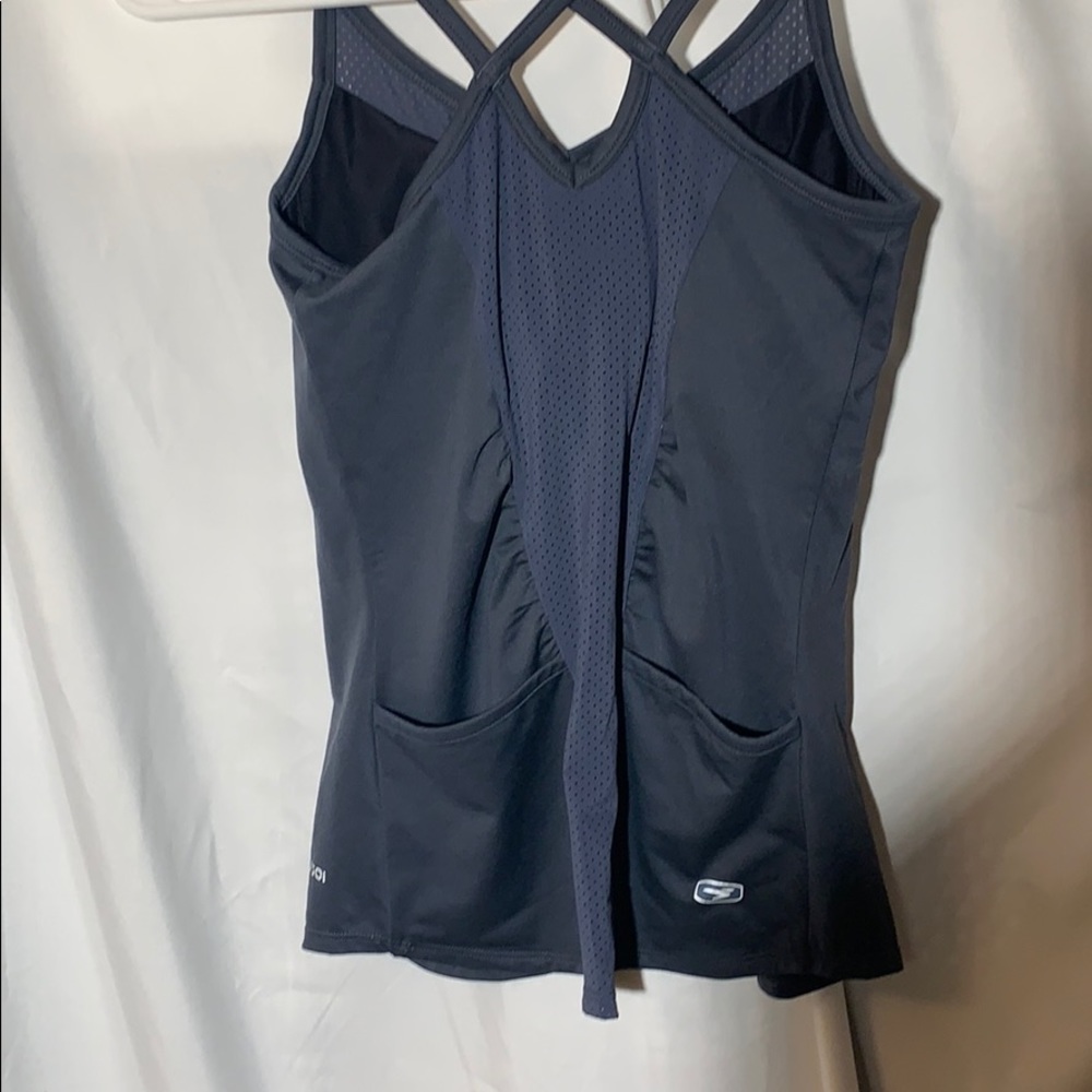 Sugoi Running Tank - Picture 4 of 6